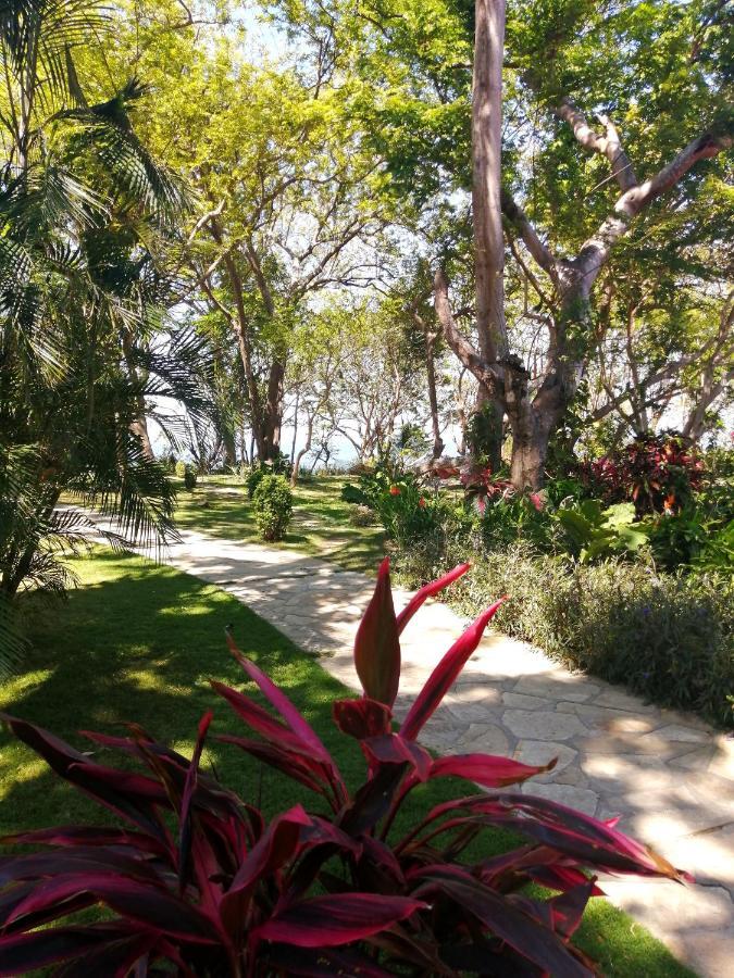 Xalli Beach Hotel Altagracia Bagian luar foto